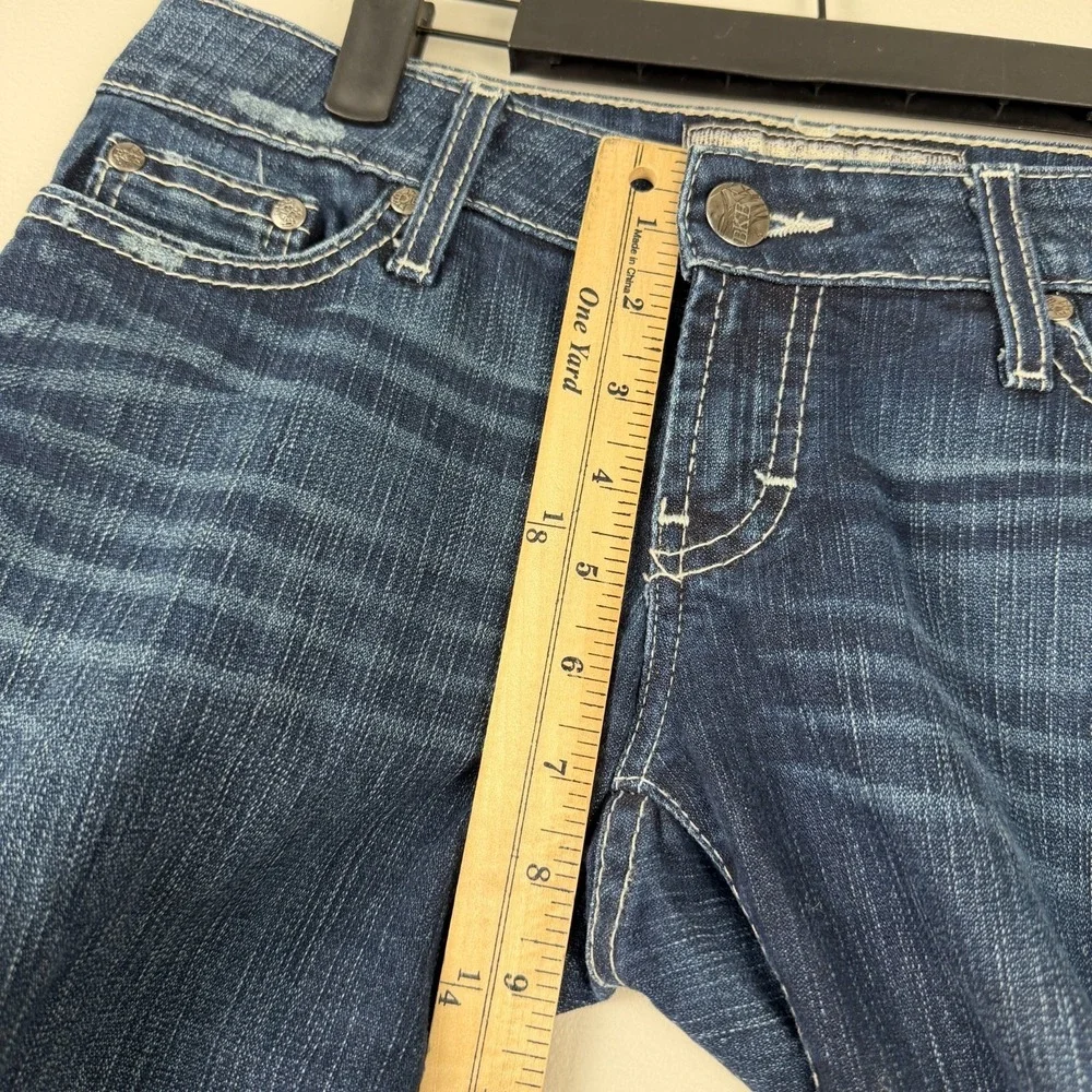 BKE Sabrina Jeans Womens 27 (31x27) Denim Straight Leg Mid Rise 5 Pocket Zip Fly